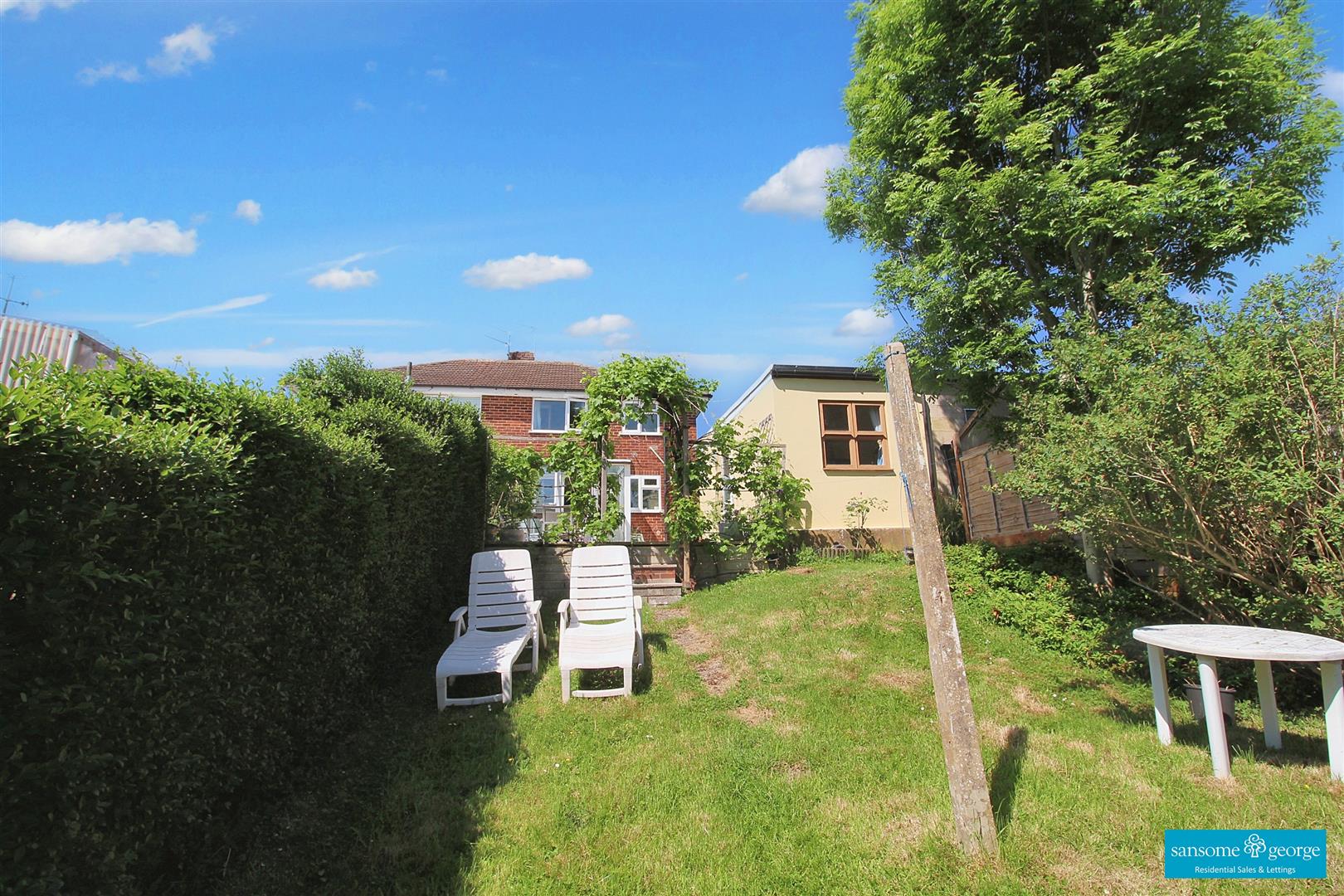 Birdhill Avenue, Reading